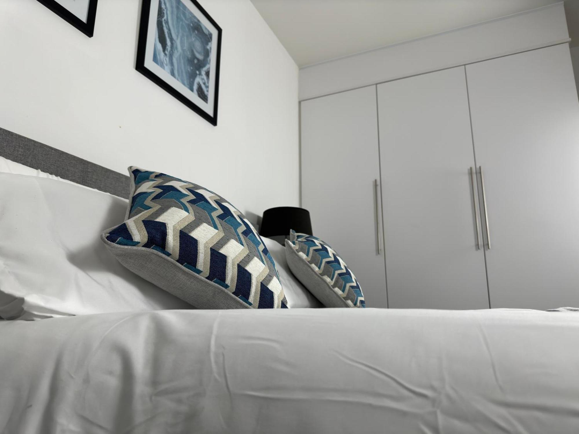 Cozy City Centre Apartment With Free Parking And Free Gym Birmingham Esterno foto
